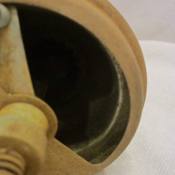 VTG BG COFFEE/PEPPER GRINDER WOOD BARREL W/METAL - Picture 4 of 8